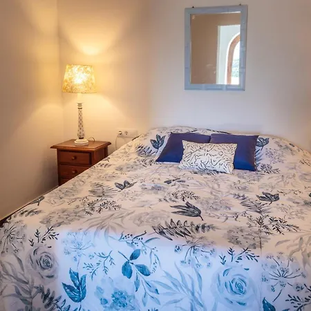 Charming With Private Pool *