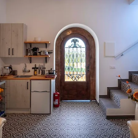 Charming With Private Pool Villa